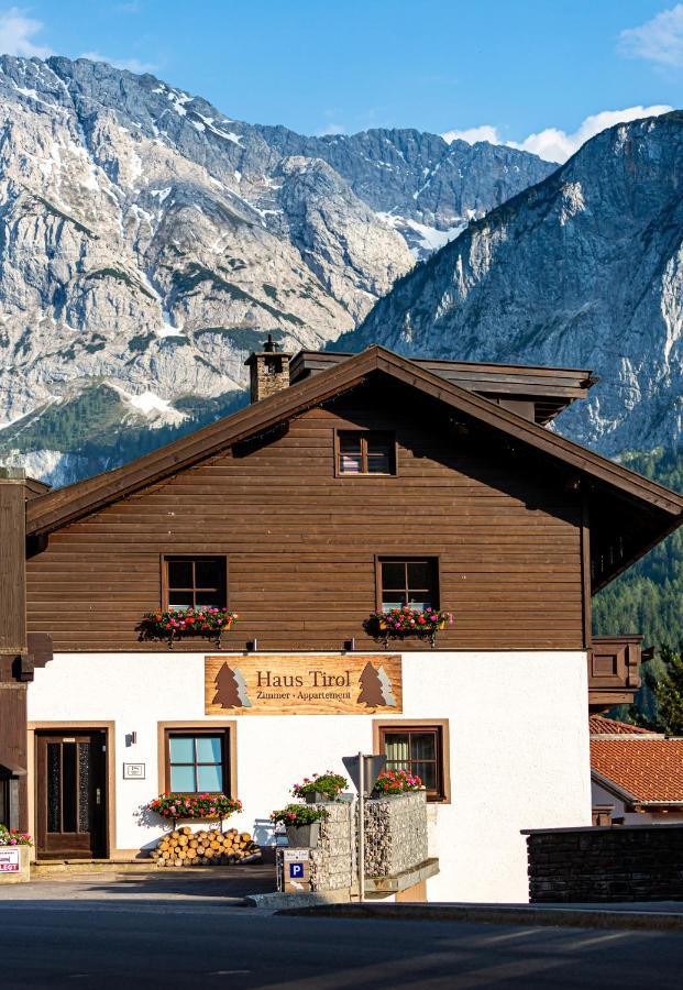 Haus Tirol Ehrwald 호텔 외부 사진