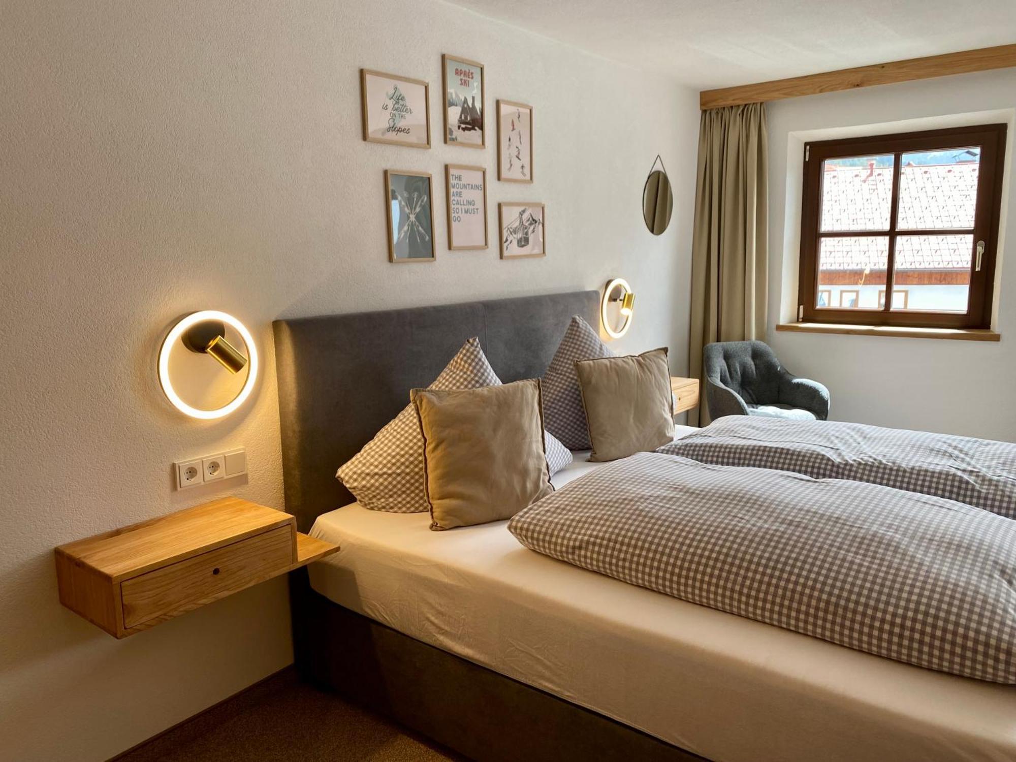 Haus Tirol Ehrwald 호텔 외부 사진